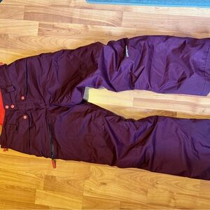 Patagonia Kids Powder Town Ski pants. Burgundy/purple color. Adjustable waist.